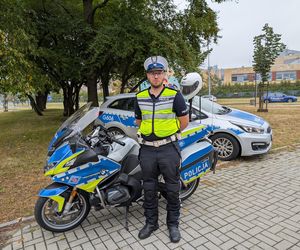 Zwalniam przed szkołą