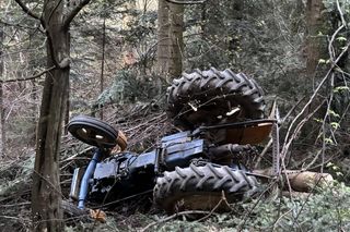 Dramat w Małopolsce. Ciągnik przygniótł rolnika. 60-latek zginął na miejscu