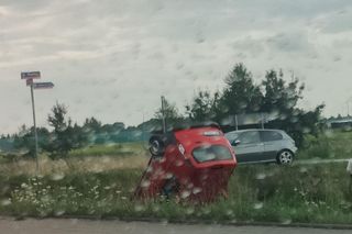 Dachowanie samochodu na DK-50