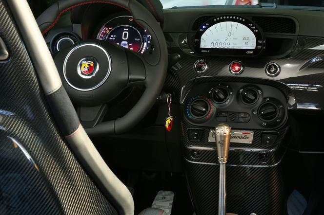 Abarth 695 biposto