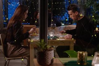 M jak miłość. Awantura w restauracji! Jakub urządzi Kasi scenę i oskarży o zdradę przy świadkach? - ZDJĘCIA, WIDEO