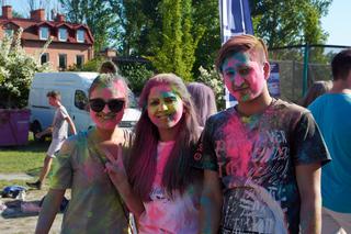 Lublin: Festiwal Kolorów 2018. Kolory Holi wystrzeliły w powietrze!