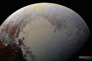 NASA pokazała zdjęcia Plutona! Tak dokładnych jeszcze nie widzieliście [WIDEO]