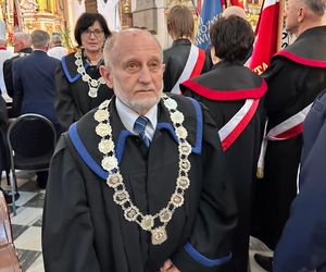  15 Edycja kremówki papieskiej. 