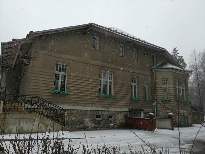 Trzebinia. W ciągu ostatniego półtora roku powstało tu około 25 zapadlisk. To oficjalne dane, bo mieszkańcy mówią nawet o dwukrotnej liczbie