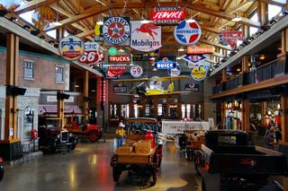 muzeum motoryzacji Heritage Park Historical Village w Calgary