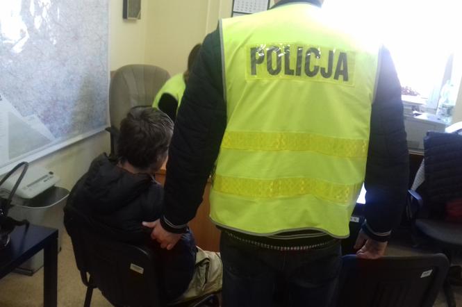Mężczyzna z okolic Białegostoku proponował w Internecie seks 9-letniej dziewczynce. Zatrzymała go policja w Łodzi
