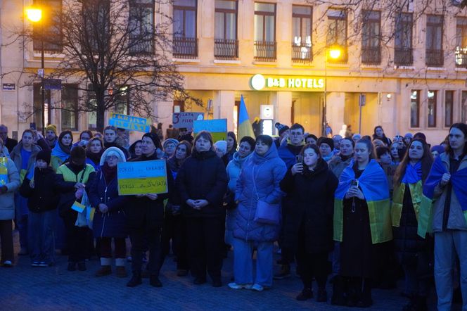 Manifestacja w trzecią rocznicę wybuchu wojny w Ukrainie