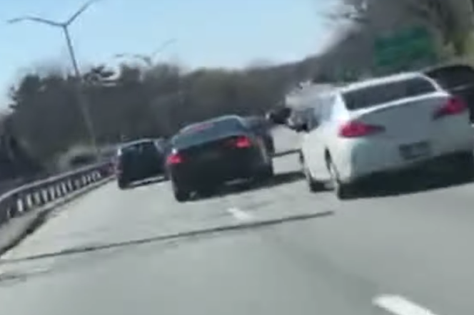 BMW spowodowało wypadek na autostradzie