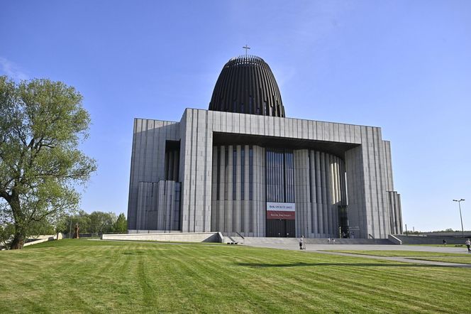 6. Świątynia Opatrzności Bożej, Warszawa. Sprawdź opis!