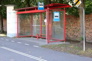 Z tych przystanków autobusowych nikt nie odjeżdża. Szokujące dane urzędu z Warszawy