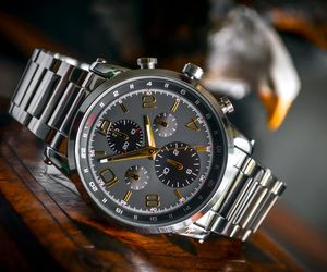 Eleganckie zegarki męskie – na jakie modele warto zwrócić uwagę?