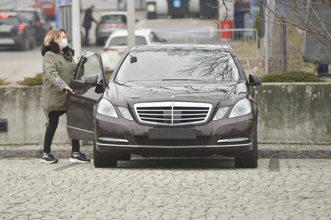 Izabela Trojanowska i Mercedes Klasy E