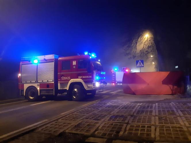 Pieścirogi. Jedna osoba nie żyje, dwie ranne! Kompletnie pijana 37-latka rozbiła się o drzewo!
