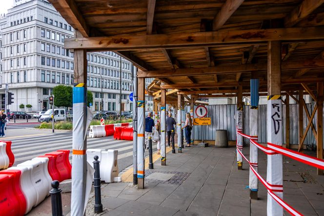 Gmach Banku Gospodarstwa Krajowego w Warszawie w trakcie remontu