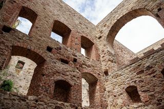 Zamek w Drzewicy od XVIII wieku popada w ruinę