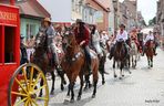 Piknik Country i Folk 2025. Tysiące fanów muzyki przyjechały do Mrągowa na kultowy festiwal