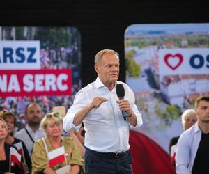 Donald Tusk w Amfiteatrze w Ostródzie