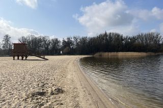 Kąpielisko i Jezioro Dąbie