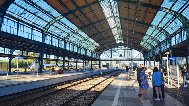 Zabytki stoją tu jeden przy drugim. To dolnoslaskie miasto wygląda jak z pocztówki, ale bez tłumów