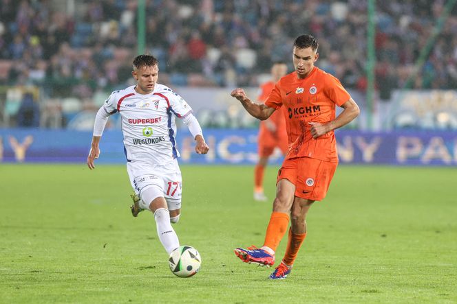 Górnik Zabrze zmierzył się z Zagłębiem Lubin. Kibice rozgrzewali piłkarzy z trybun