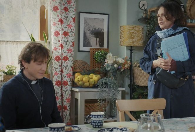 M jak miłość, odcinek 1851: ksiądz Grzegorz (Paweł Janyst), Marysia (Małgorzata Pieńkowska)