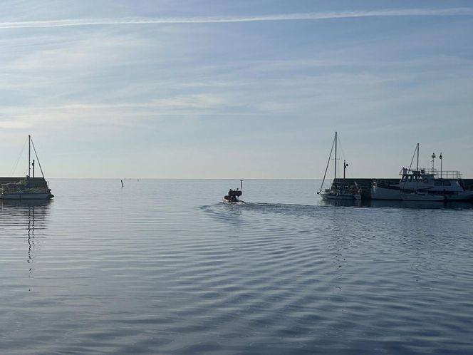 Akcja poszukiwawcza za zaginionym żeglarzem. Znaleziono pusty jacht [ZDJĘCIA]