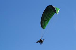 Paralotniarz spadł do Kotła Łomniczki w Karkonoszach! Trudna akcja ratowników! [ZDJĘCIA]