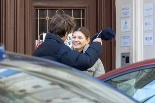 Maciej Musiał z dziewczyną