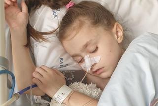 7-letnia Agatka chora na raka poleciała do San Diego