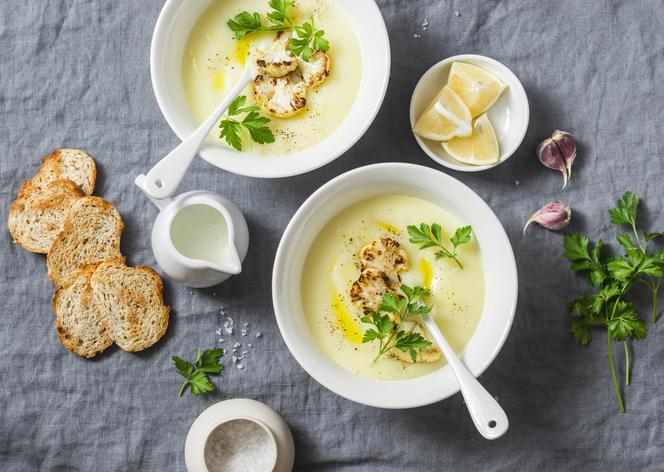 Zupa kalafiorowa z menu beszamel.pl DIETETYCZNIE