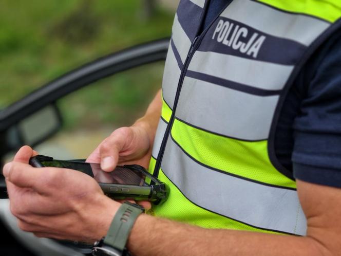 Przyglądali się pieszym, rowerzystom i motocyklistom na ulicach Leszna. Posypały się mandaty