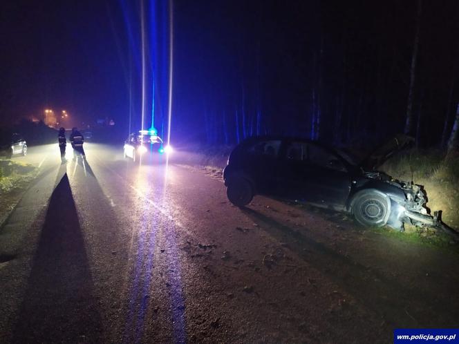 Wypadek na trasie Kruklanki-Nowe Sołdany. Pijany kierowca wjechał w skarpę [FOTO]