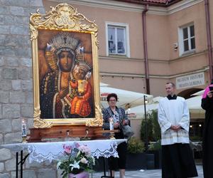 75 lat temu obraz Matki Boskiej w Lublinie zapłakał. Wierni uczcili rocznicę „Cudu lubelskiego” procesją różańcową