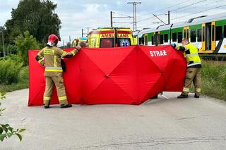 Wjechał tirem pod pociąg. Z ciężarowki zostały strzępy. Kierowca nie miał szans