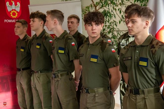 Tylko 16 szkół w Polsce! Pilski Mechanik rusza z wojskowym szkoleniem dronowym