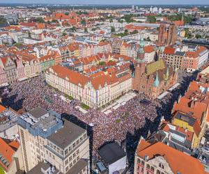 Przeżyjmy to jeszcze raz. Gitarowy Rekord Świata z drona [ZDJĘCIA]