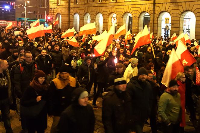 Marsz patriotów przeszedł ulicami Wrocławia.