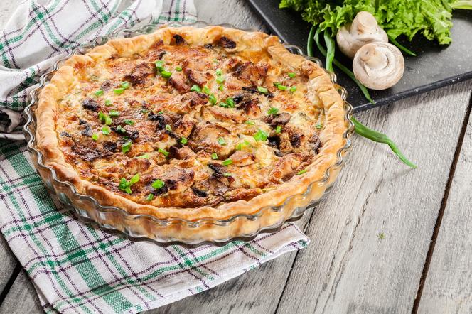 Przepyszna tarta z porami i pieczarkami - idealna na lunch, obiad, kolację