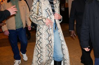 Dua Lipa zaręczyła się w Boże Narodzenie. Kim jest wybranek jej serca?