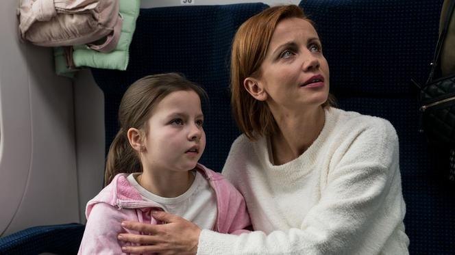Barwy szczęścia, Marta (Katarzyna Zielińska), Ewa (Gabriela Ziembicka)