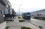  Ciężarówki nie dają żyć mieszkańcom osiedla na Białołęce. To jest makabra 