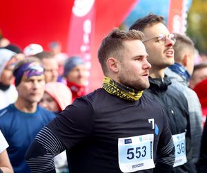 Bieg Perła Paprocan 2025 zgromadził prawie 900 biegaczy