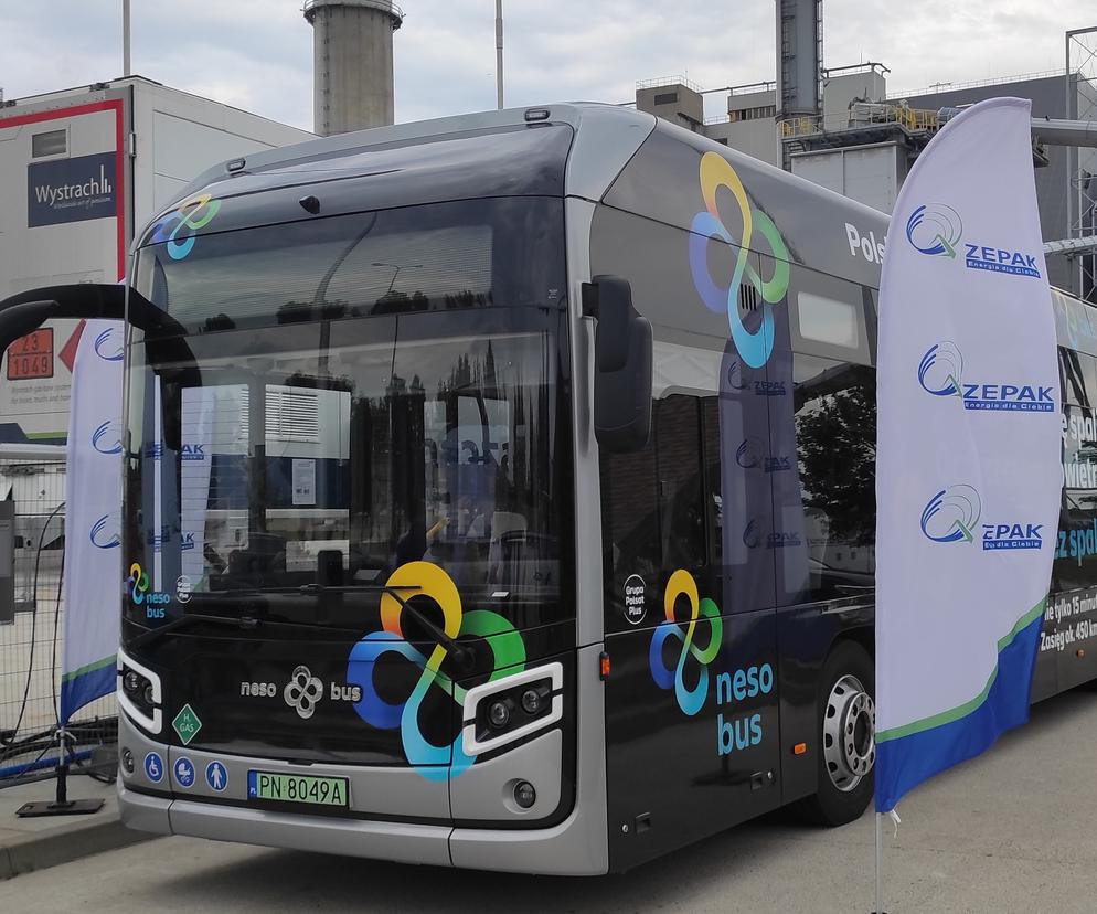 Tankowanie autobusu wodorowego ZEPAK w Koninie