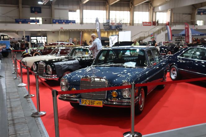 Retro Motor Show rozpoczęte! Wyjątkowe samochody na MTP!