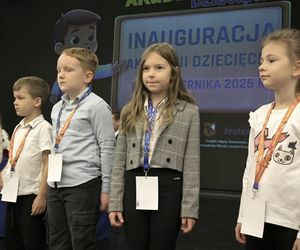 Inauguracja roku akademickiego dziecięcego uniwersytetu w ANS