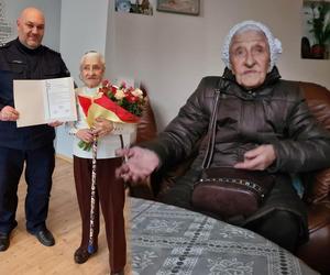 Policja podziękowała bohaterskiej 91-latce, która udaremniła napad na bank