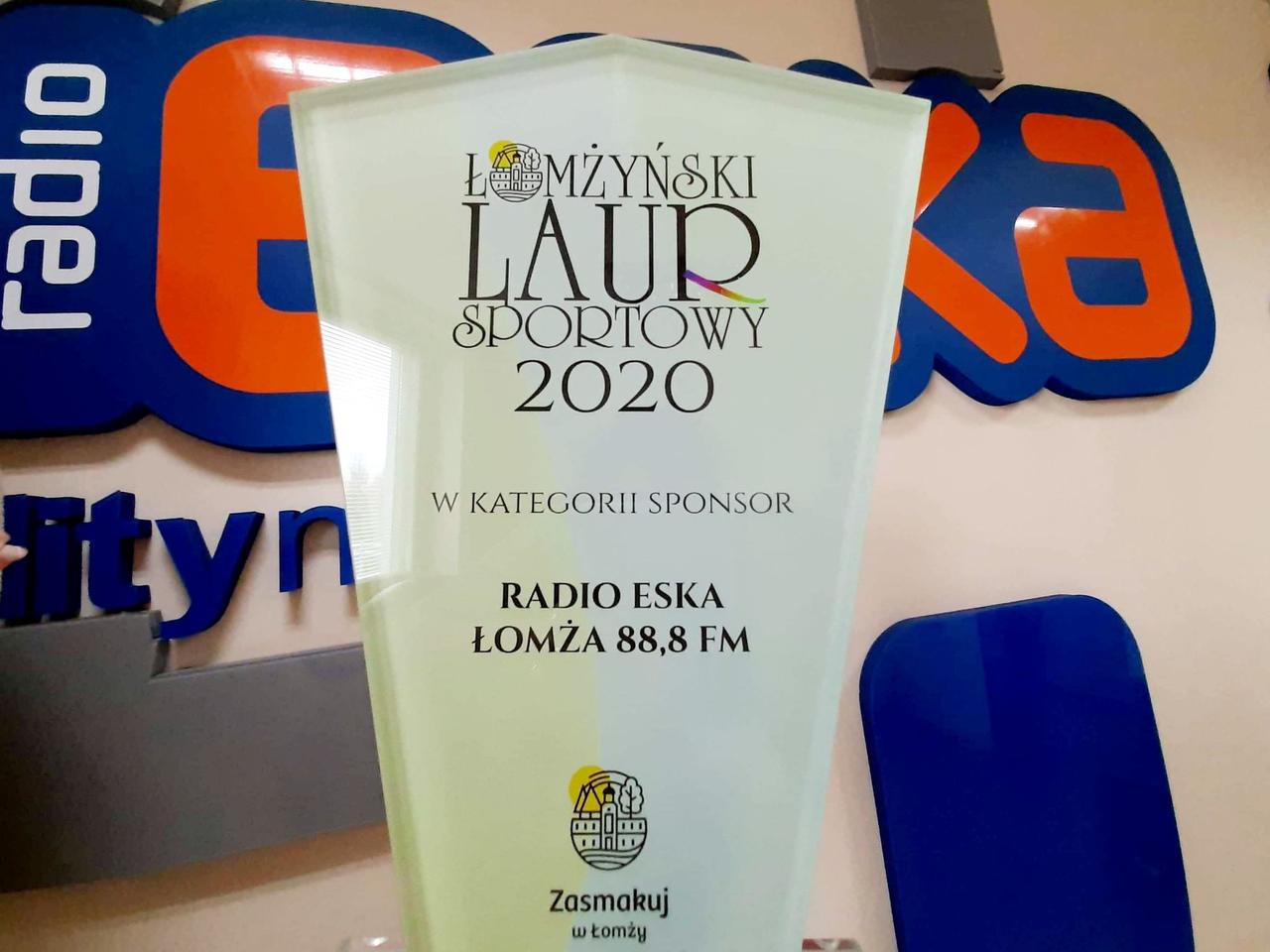 Wspieramy łomżyński sport. Radio Eska Łomża nagrodzone Łomżyńskim Laurem Sportowym 2020! 