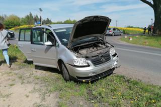 Mełno, skrzyżowanie dróg wojewódzkich - zderzenia BMW i Volkswagena