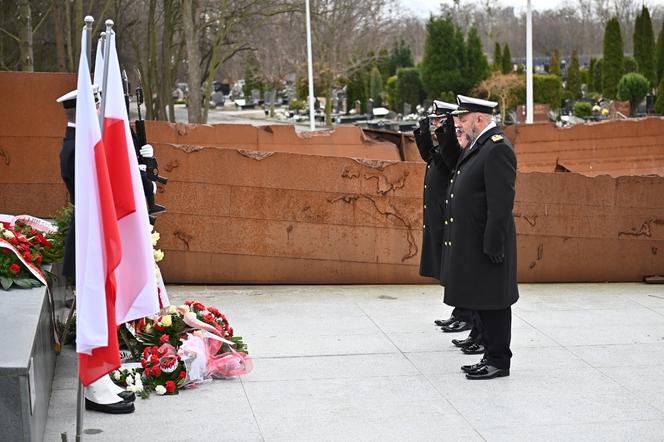 Rocznica śmierci admirała Józefa Unruga. Przejmująca uroczystość w Gdyni